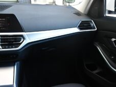 BMW Řada 3 320D xDrive 2xALU 1M ČR - 8