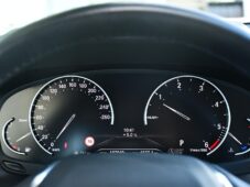 BMW Řada 3 320D xDrive 2xALU 1M ČR - 32