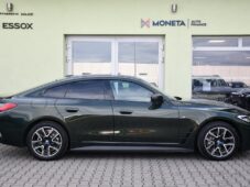 BMW i4 eDrive40 M-SPORT HUD 1.M TAŽNÉ - 11