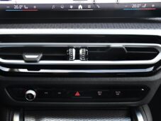 BMW i4 eDrive40 M-SPORT HUD 1.M TAŽNÉ - 25