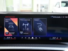 BMW i4 eDrive40 M-SPORT HUD 1.M TAŽNÉ - 30