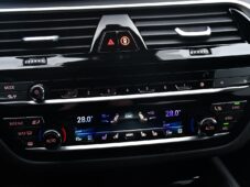 BMW Řada 5 540D xDrive ČR 1.MAJ - 32