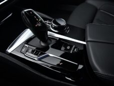 BMW Řada 5 540D xDrive ČR 1.MAJ - 33