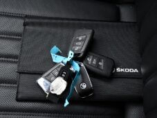 Škoda Superb 2.0TDI STYLE DSG ČR 1M - 40