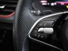 Škoda Scala 1.0TSi MONTE CARLO PANO ZÁRUKA - 24