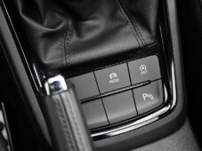 Škoda Scala 1.0TSi MONTE CARLO PANO ZÁRUKA - 27