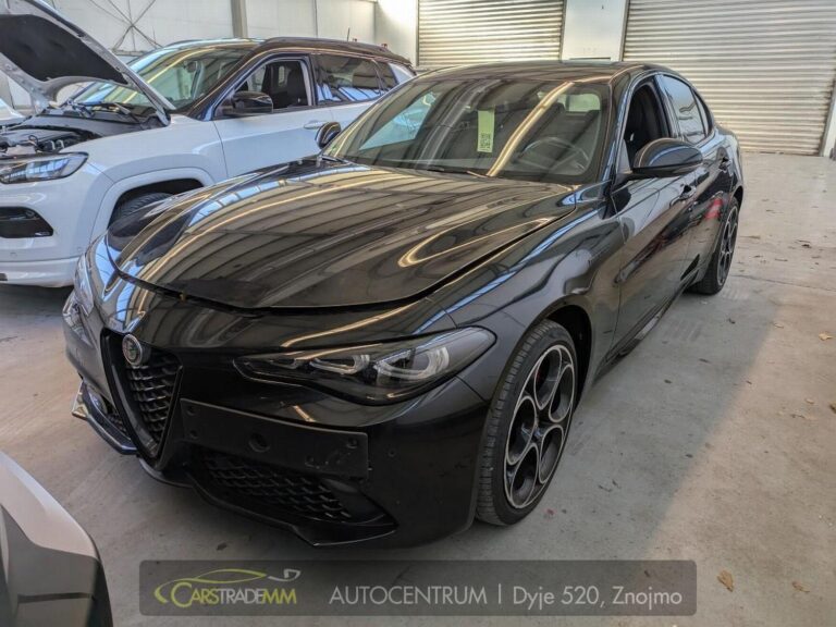 Alfa Romeo Giulia 2.0 T 206kW Q4 Competizione - 1