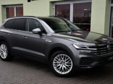 Volkswagen Touareg 3.0TDi 4MOTION ČR TAŽNÉ - 1