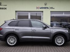 Volkswagen Touareg 3.0TDi 4MOTION ČR TAŽNÉ - 11