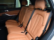 BMW X5 xDrive40i M-SPORT TAŽNÉ 7.MÍST - 19