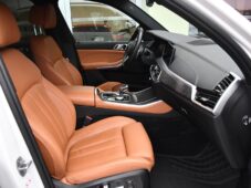 BMW X5 xDrive40i M-SPORT TAŽNÉ 7.MÍST - 17