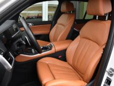 BMW X5 xDrive40i M-SPORT TAŽNÉ 7.MÍST - 13