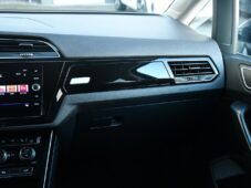Volkswagen Touran 2.0TDi HIGHLINE DSG ČR - 7