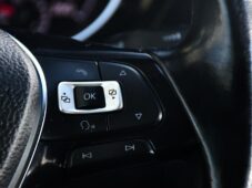 Volkswagen Touran 2.0TDi HIGHLINE DSG ČR - 23