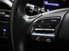 Hyundai i30 1.6CRDi SMART CARPLAY KAMER ČR - 22