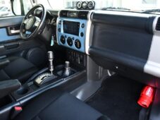 Toyota FJ Cruiser 4,0 VVT-i V6 AWD AT - 11