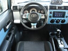 Toyota FJ Cruiser 4,0 VVT-i V6 AWD AT - 18