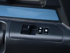 Toyota FJ Cruiser 4,0 VVT-i V6 AWD AT - 27