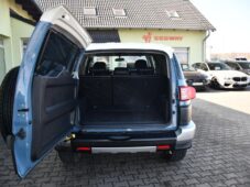 Toyota FJ Cruiser 4,0 VVT-i V6 AWD AT - 42