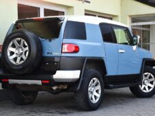 Toyota FJ Cruiser 4,0 VVT-i V6 AWD AT - 4