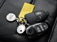 Volkswagen Touareg 3.0TDi V6 4M R-LINE TAŽNÉ ČR - 41