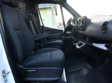Mercedes-Benz Sprinter - 12