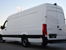 Mercedes-Benz Sprinter - 2