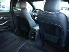 BMW Řada 3 320d xDrive M-SPORT ČR 1.M - 14