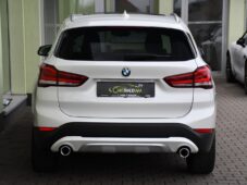 BMW X1 xDrive20d A/T PANO TAŽNÉ 1M ČR - 9