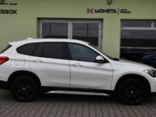 BMW X1 xDrive20d A/T PANO TAŽNÉ 1M ČR - 11