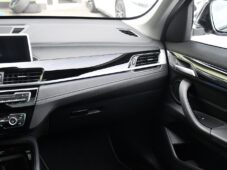 BMW X1 xDrive20d A/T PANO TAŽNÉ 1M ČR - 7