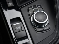 BMW X1 xDrive20d A/T PANO TAŽNÉ 1M ČR - 25