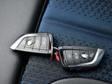 BMW Řada 2 218d M-SPORT 1M ČR 3LZÁRUKA - 41