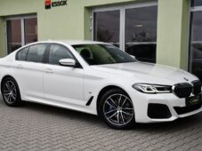 BMW Řada 5 530e PHEV M-SPORT xD HUD 1M ČR - 2