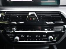 BMW Řada 5 530e PHEV M-SPORT xD HUD 1M ČR - 27