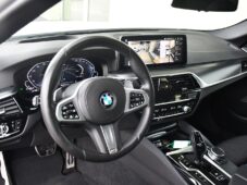 BMW Řada 5 530e PHEV M-SPORT xD HUD 1M ČR - 15