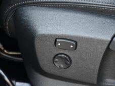 BMW Řada 2 216D GRAN TOURER - 32