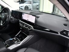 BMW i4 eDrive40 - 17