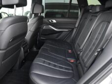 BMW X5 xDrive40i M-SPORT - 18
