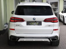 BMW X5 xDrive40i M-SPORT - 9
