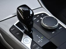 BMW Řada 3 318d SERV.KNÍŽKA 1M ČR - 37