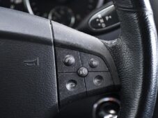 Mercedes-Benz Třídy M 320CDI 4MATIC - 23