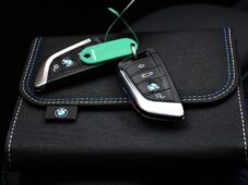 BMW Řada 2 218d M-SPORT 1M ČR ACC - 42