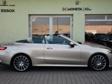 Mercedes-Benz Třídy E 400 KABRIO - 16