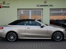 Mercedes-Benz Třídy E 400 KABRIO - 17
