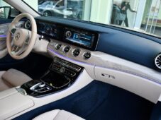 Mercedes-Benz Třídy E 400 KABRIO - 28