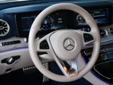 Mercedes-Benz Třídy E 400 KABRIO - 19