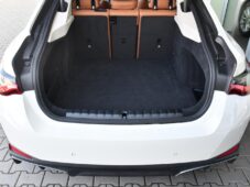 BMW i4 eDrive35 FACELIFT 3L-ZÁRUKA 1M - 39