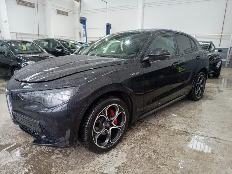 Alfa Romeo Stelvio 2.2 Diesel 16V 154kw Veloce - 1