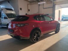 Alfa Romeo Stelvio 2.0 Turbo 16V 206kW Veloce AT - 3